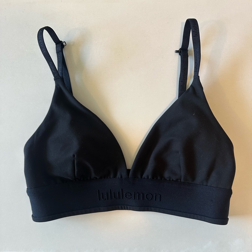 lululemon athletica black triangle bra